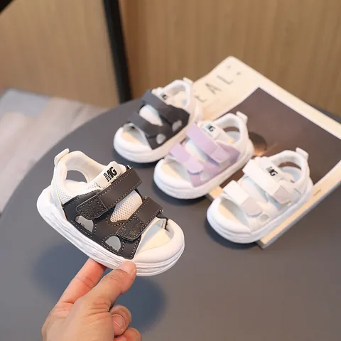 Sandales Sportives pour Enfants Tout-Petits Protection des Orteils Chaussures de Plage Respirantes en Maille Auto-Agrippant
