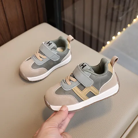 Sneakers per Neonati e Bambini Suola Morbida Antiscivolo Scarpe da Passeggio per Ragazzi Ragazze Casual Patchwork Scarpe Sportive Bambini Con Chiusura a Strappo