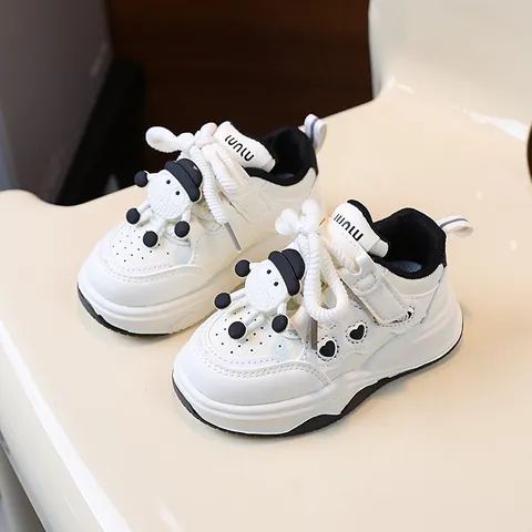 Sneaker Casual per Bambini Scarpe Board Motivo a Cuore Decorazione Pecora Cartoon Suola Spessa Antiscivolo Scarpe per Bambini