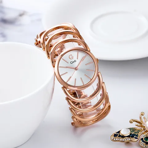 Orologio al Quarzo Gedi da Donna Moda Bohemienne Bracciale in Metallo Intagliato Oro Rosa Oro Argento Resistente all'Acqua Orologio da Polso Elegante