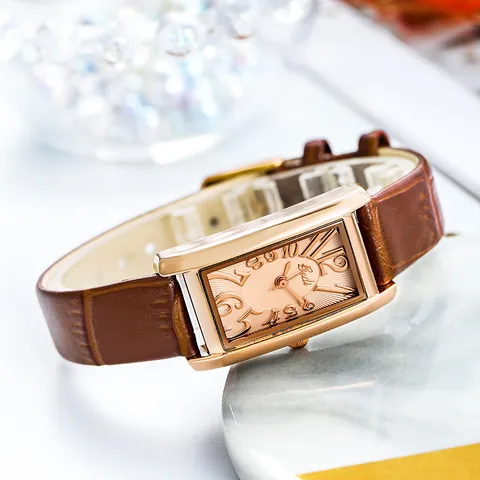 Damen Mode Rechteckig Lederarmband Uhr Vintage Roségold Gehäuse Quarzuhr Künstlerische Ziffern Zifferblatt Elegante Damen Armbanduhr