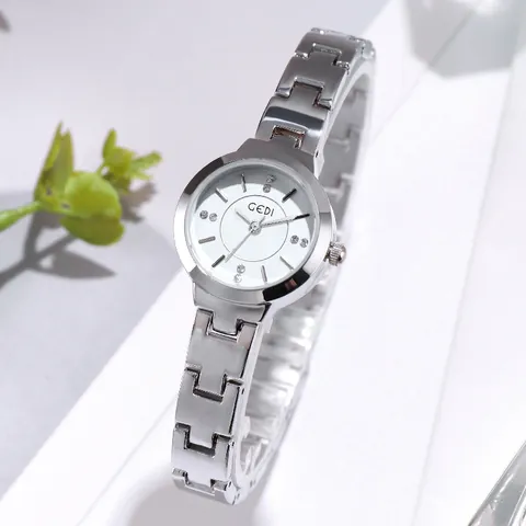 Montre-bracelet Élégante en Quartz pour Femmes Bracelet en Alliage Métallique Cadran en Strass Minimaliste Étanche Ronde