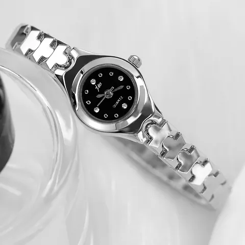 Modische Damen Kleine Runde Zifferblatt Quarzuhr Elegante Legierung Gliederkette Armbanduhr Mit Strass Markierungen
