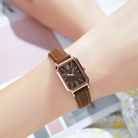 GEDI Montre à Quartz pour Femme Rectangulaire Vintage Minimaliste Bracelet en Cuir Boîtier en Alliage Or Rose 30M Étanche Mode