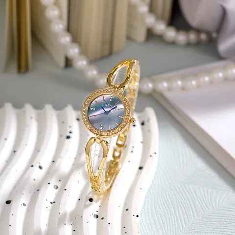 Luxus Strass Damen Mode Armbanduhr Aushöhlen Legierung Quarz Armbanduhr Für Dame Elegant Täglich Wasserdicht Schmuck Armbanduhr
