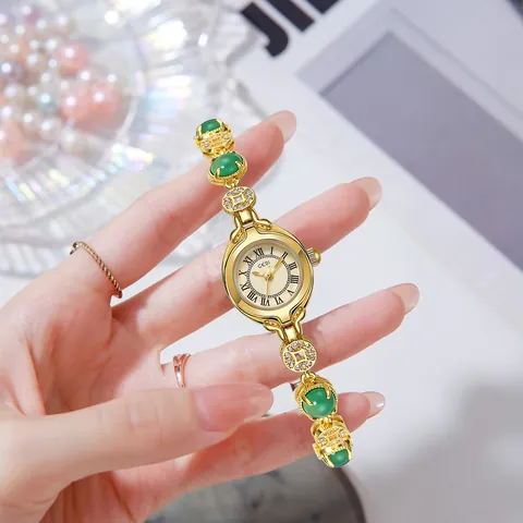 Orologio al Quarzo Donna Vintage Oro Con Pietre Aspetto Calcedonio Verde Stile Cinese e Bracciale in Lega a Moneta di Rame Chiusura a Gioiello Quadrante Numeri Romani Impermeabile