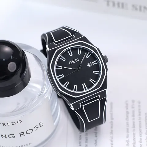 GEDI 2D Manga Anime Style Minimalist Quartz Watch Waterproof Silicone Strap Calendar Date Fashion Wristwatch For Men Women