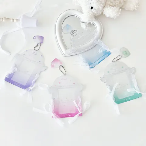 Portafotos Transparente con Brillo Degradado y Cinta de Encaje Alas Funda de Acrílico Colgante de Corazón para Fans de Kpop