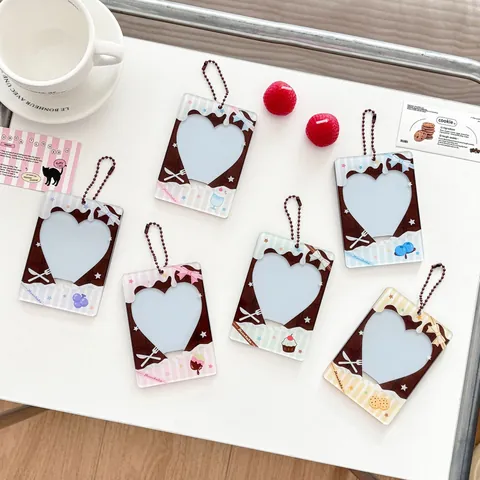 Kawaii Chocolade Dessert Acryl Fotokaarthouder Hartvenster Beschermhoes Sleutelhanger Star Chasing Idol Kantoorartikelen