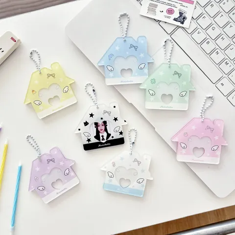 Süßer Hausförmiger Acryl Photocard Halter Schlüsselanhänger Stern Herzfenster Idol Karten Aufbewahrungstasche Dekorative Tasche Zubehör Geschenk