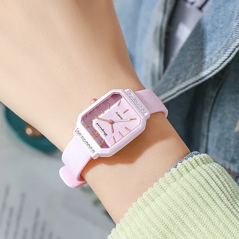 Damen Quarzuhr Oktogonal Rechteckig Zifferblatt Strass Eingelegt Silikon Armband Wasserwellen Muster Analoge Armbanduhr Damen Schmuck Geschenk