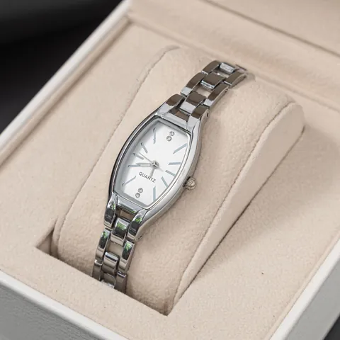 Women Vintage Tonneau Quartz Watch Elegant Alloy Chain Bracelet Wristwatch With Rhinestone Accents Small Dial Minimalist Dress Watch