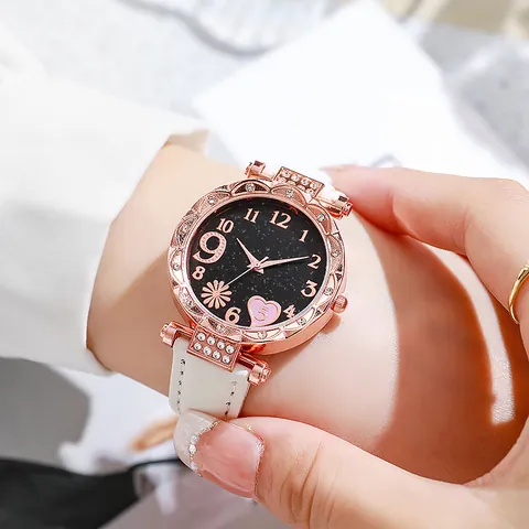 Damen Mode Quarzuhr Sternenhimmel Zifferblatt Herz Blume Strass PU Lederarmband Roségold Gehäuse Lässige Armbanduhr