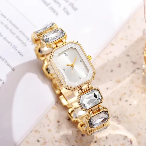 Montre Bijoux de Mode pour Femmes Luxe Rectangulaire Cristal Alliage Bracelet Montre à Quartz pour Femmes Élégant Strass Décoratif Montre