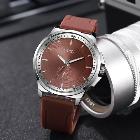 Herren Mode Sportlich Quarzuhr Rundes Legierung Gehäuse Silikon Armband Lässig Business Armbanduhr Dekoratives Hilfszifferblatt Analog Geschenk