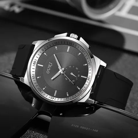 Herren Mode Sportlich Quarzuhr Rundes Legierung Gehäuse Silikon Armband Lässig Business Armbanduhr Dekoratives Hilfszifferblatt Analog Geschenk