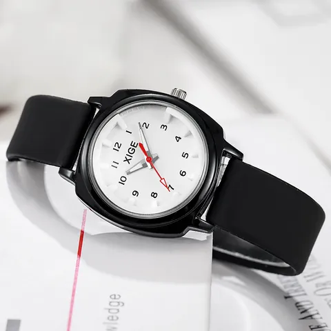 Μινιμαλιστικό Ρολόι Quartz για Άνδρες Γυναίκες Αδιάβροχο Λουράκι Σιλικόνης XIGE Brand Μόδα Ρετρό Ζευγάρι Φοιτητικό Ρολόι Χειρός