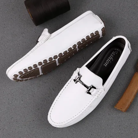 Men Genuine Cowhide Leather Loafers Classic Metal Horsebit Buckle Driving Shoes Breathable Slip-On Casual Shoes British Style