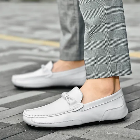 Men's Casual First Layer Genuine Leather Loafers Pebbled Leather Slip-On Driving Shoes Breathable Round Toe Soft Moccasins