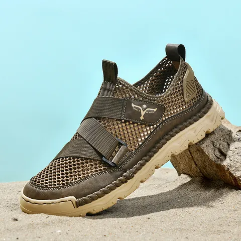 Sandales de Plage en Maille Respirante pour Hommes Extérieur Antidérapant Semelle en Caoutchouc Chaussures d'Eau Été