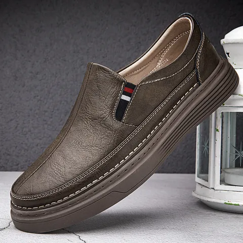 Men Casual Leather Loafers Slip On Board Shoes With Split Cowhide Upper Rubber Sole Breathable British Style Walking Shoes