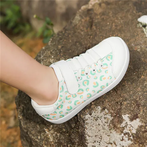 Kids Outdoor Casual Canvas Sneakers Boys Girls Lightweight Breathable Non-slip Velcro Trainers Fashion Floral Camouflage Students Sport Shoes