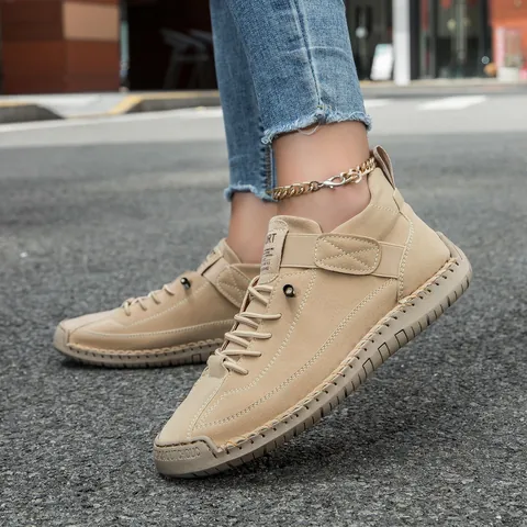 Women's Casual Hand Stitched Flat Shoes Microfiber Leather Soft Sole Beef Tendon Bottom Loafers Retro Mom Shoes Outdoor Walking Sneakers
