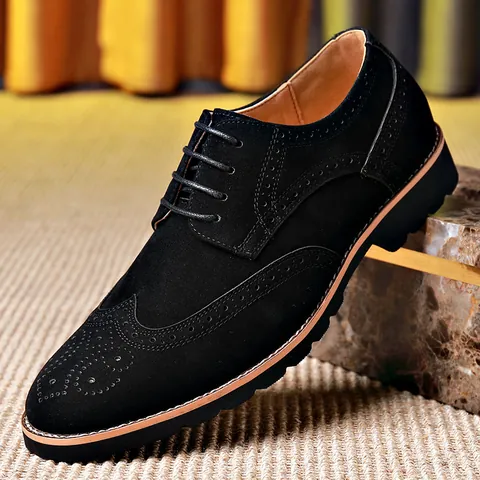 British Style Men's Brogue Shoes Vintage Faux Suede Wingtip Carved Dress Shoes Formal Business Casual Lace Up Oxford Derby Shoes Wear Resistant Rubber Sole For Men