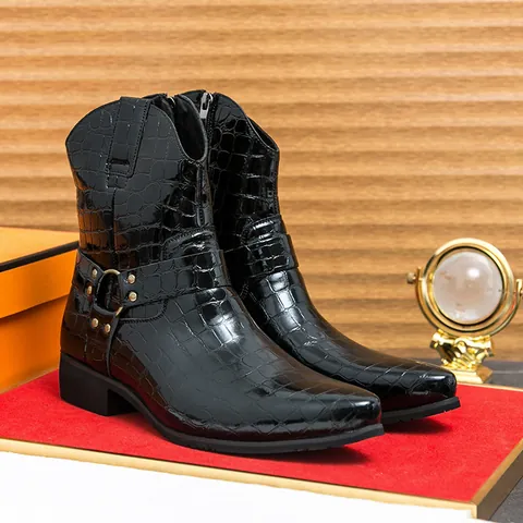 Men's Retro British Style Martin Boots Black Crocodile Embossed PU Leather Side Zipper Pointed Toe Metal Ring Rivet Boots