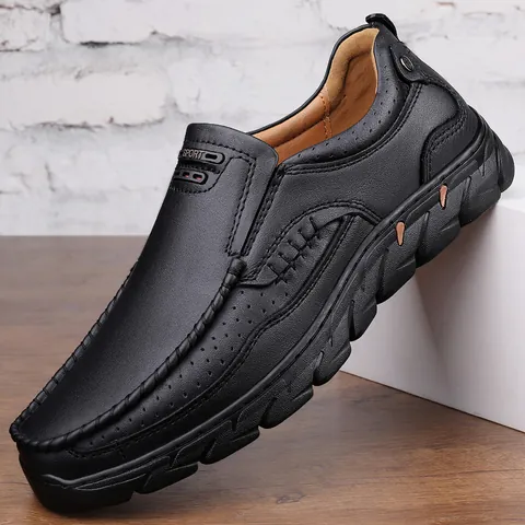 Scarpe Casual da Uomo in Vera Pelle Mocassini Slip-On Design Perforato Traspirante Punta Tonda Suola in Gomma Antiscivolo Scarpe da Passeggio