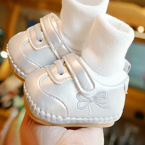 Infant Soft Sole Non-Slip Prewalker Shoes Metallic Synthetic Leather Butterfly Embroidery Sock Top Velcro Baby First Walking Shoes