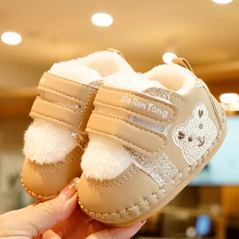 Baby Winter Warm First Walkers Synthetic Leather Bear Embroidery Faux Fur Lined Anti-Slip Soft Sole Infant Pre-Walker Shoes Velcro