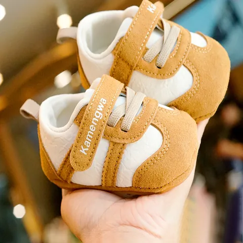 Scarpe Primi Passi Neonato Suola Morbida Sneakers Patchwork in Pelle Sintetica Antiscivolo Con Chiusura in Velcro per Bambini