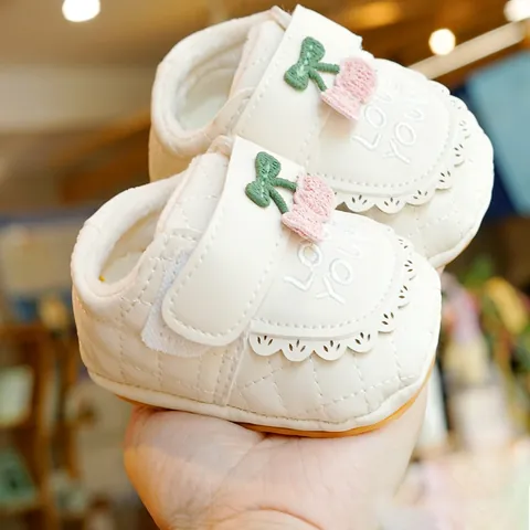 Baby Girl Prewalker Shoes Warm Faux Fur Lined Winter Synthetic Leather Soft Sole Non-slip Cherry Embroidery Princess Shoes