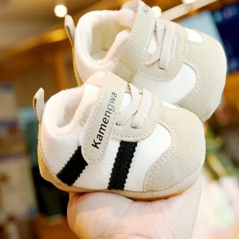 Baby First Walker Shoes Soft Sole Non-Slip Infant Pre-Walker Shoes Warm Plush Lined Winter Toddler Sneakers Hook And Loop