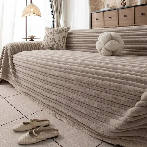 Copridivano in Peluche di Coniglio a Righe Ispessito Stile Crema Francese Asciugamano Antiscivolo Caldo per Divano Coperta Protettiva per Soggiorno Casa