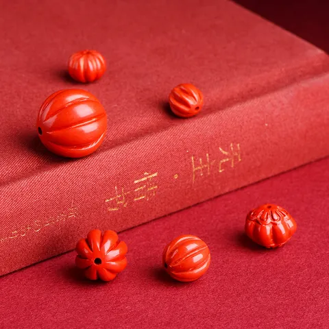 Perline Sciolte Intagliate a Forma di Zucca in Cinabro Rosso per Accessori per la Creazione di Gioielli Fai da Te Stile Cinese Tradizionale Lucidato con Motivo Floreale