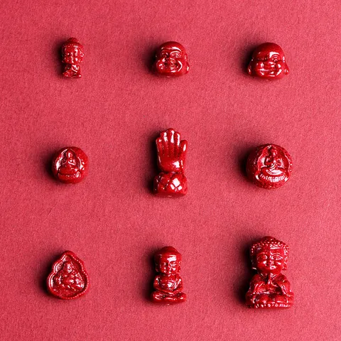 Ciondoli Testa di Buddha in Cinabro Naturale Oro Porpora Accessori Mano di Loto Intagliata per Creazione Gioielli Fai-da-te Bracciale Collana