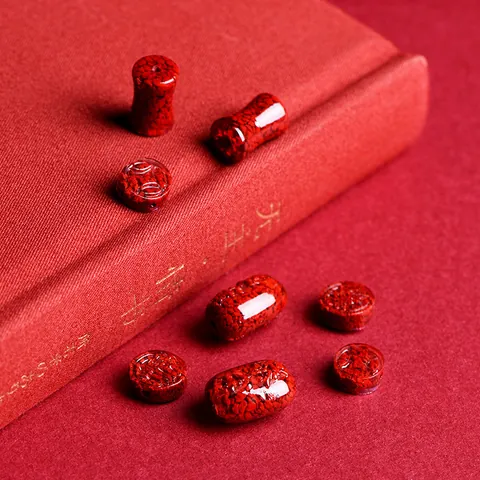 Perline Distanziatrici in Cinabro Rosso Caratteri Fu Shou Retrò Cinesi Perle a Barile Sabbia di Cristallo Accessori DIY Gioielli