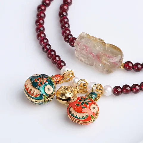 Pulsera de Cuentas de Granate Púrpura Natural Con PiXiu de Cobre Chapado en Oro Cuarzo Rutilado Campana de Esmalte Joyería Mujer
