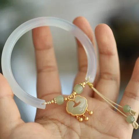 Vintage Chinese Style White Chalcedony Nephrite Jade Ruyi Lock Bracelet 925 Sterling Silver Gold Plated Jewelry For Women