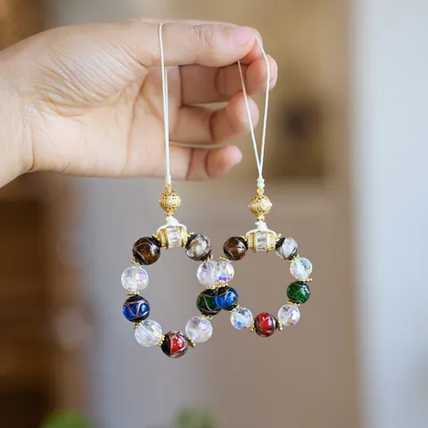 Vintage Chinesischer Stil Lampenarbeit Glas Hängender Anhänger Bunte Perlen Ring Anhänger Für Handy Auto Tasche Handgemachter Schmuck