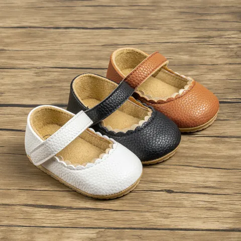 Scalloped Edge Baby Girl Mary Janes Faux PU Leather Soft Sole Anti Slip Infant First Walker Shoes With Hook And Loop Closure