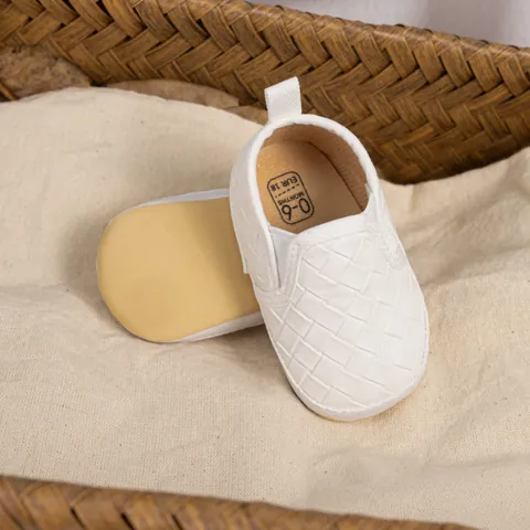 Breathable Synthetic PU Woven Baby Walking Shoes Soft Sole Non Slip Slip On Newborn Infant Toddler Footwear Daily