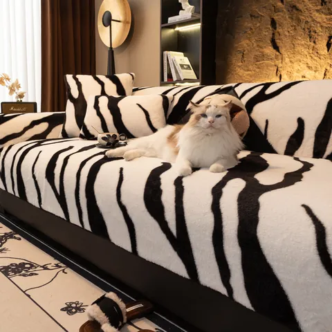 Copridivano in Eco-pelliccia di Coniglio a Strisce di Zebra Protezione per Mobili in Peluche Ispessito per Soggiorno
