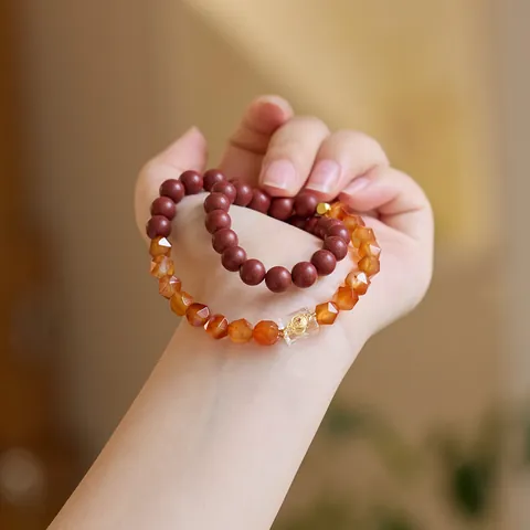 Neu Chinesischer Stil Rose Räucherperlen Doppelwickel Armband Achat Weißer Kristall Berggeist Münzanhänger Goldschmuck