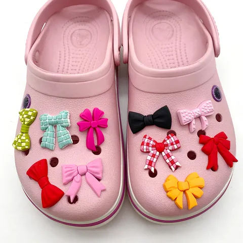 Set di Ciondoli per Scarpe con Fiocco in PVC Morbido Decorazioni Colorate per Scarpe da Giardino Clogs Sandali Accessori DIY Donna
