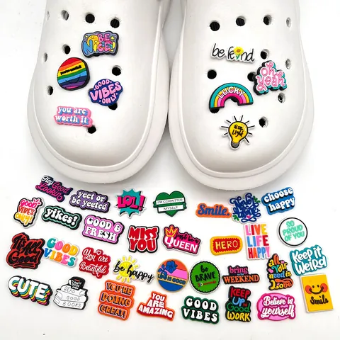 Englische Motivierende Zitate PVC Schuhstecker Für Clogs Bunt Süß Cartoon DIY Schuhschnallen Zubehör Für Sandalen Dekoration