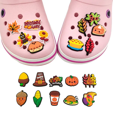 Thanksgiving Shoe Charms PVC Soft Rubber Pumpkin Turkey Maple Leaf Decoration For Clogs Garden Sandals Autumn Holiday Party Accessories