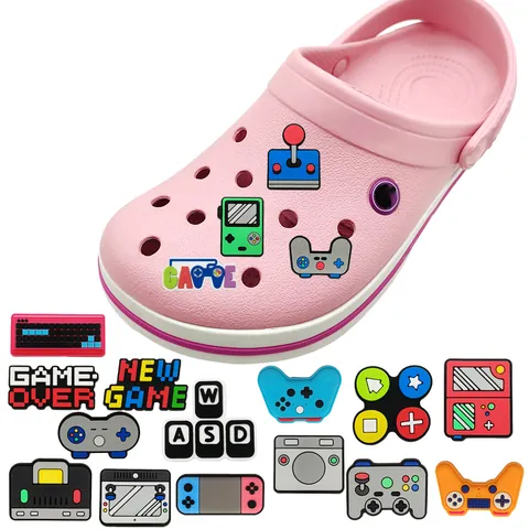 Cartoon Spielkonsole Schuhanhänger Für Clogs PVC Weichgummi DIY Gaming Controller WASD Tasten Deko Für Sandalen Zubehör